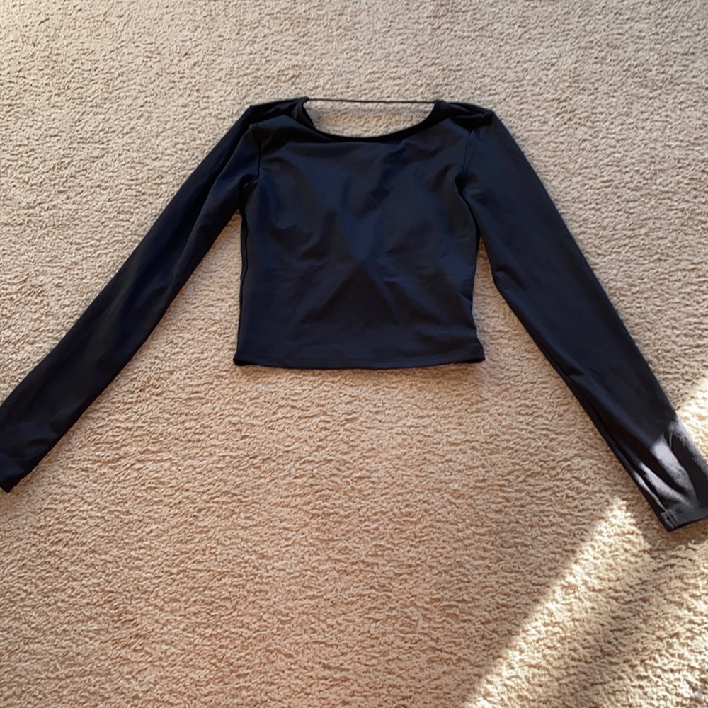 PINK long sleeve workout crop